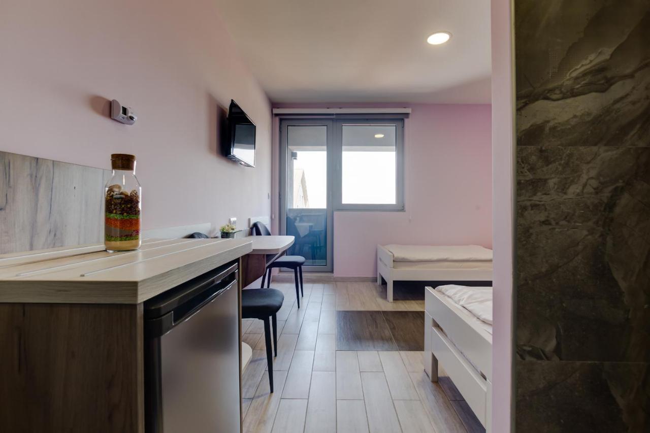 Apartments Singidunum 4 Lux Beograd Bagian luar foto