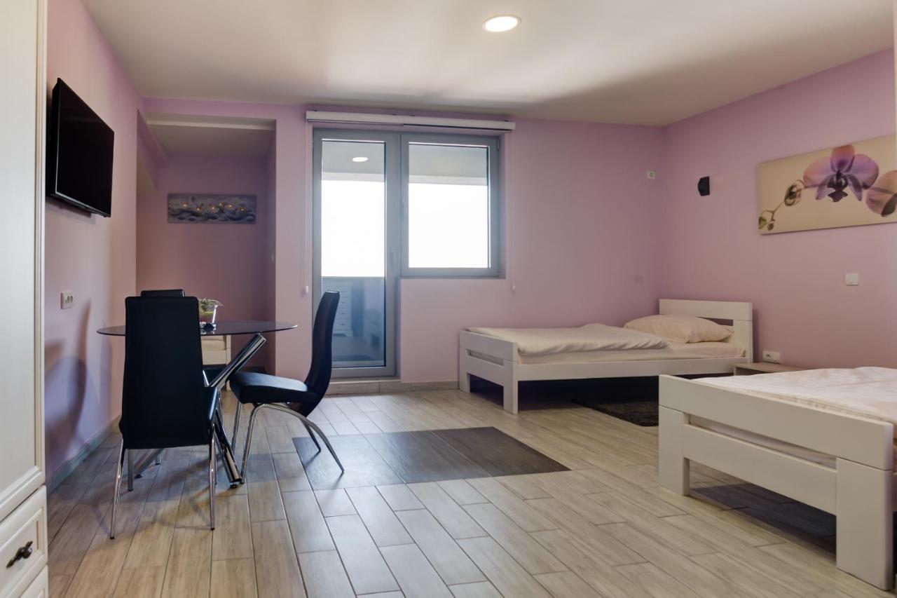 Apartments Singidunum 4 Lux Beograd Bagian luar foto